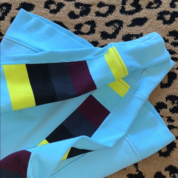 Lululemon Scuba Hoodie - Picture 2 of 2